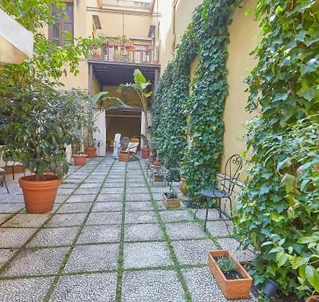 Dimora Dei Leoni- *