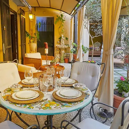 Dimora Dei Leoni- Apartment *